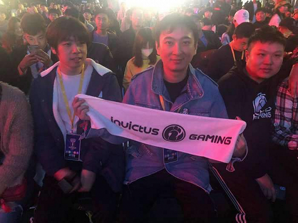 LPL春季赛今日海报比拼：RA-京疲力尽,WE-第十五战,TT-莫停歇