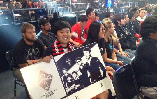 B8 拒绝参加 FISSURE Playground #1